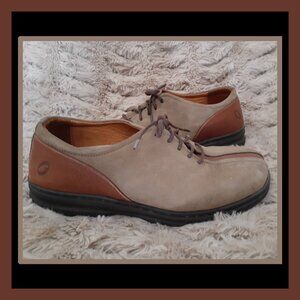 WORLD BLEND LEATHER SHOES BROWN SUEDE LEATHER LACE UP OXFORDS~WOMENS 8.5 SIZE 39
